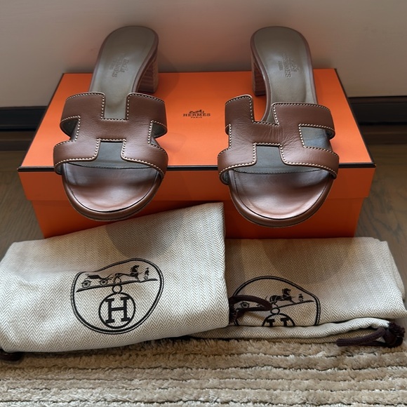 Hermès Oasis sandal, 36.5 in “gold”, beige Brown - Picture 4 of 6